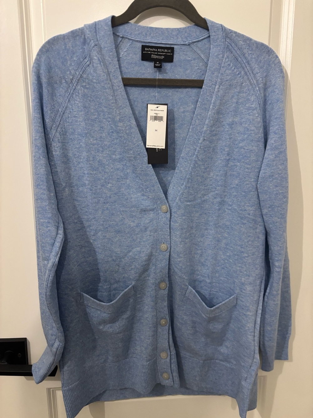 Banana Republic Women's Light Blue V-Neck Button Cardigan Sweater SZ Medium NWT
